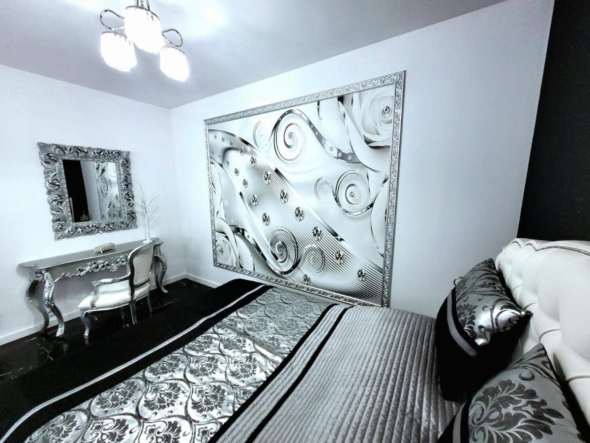 Apartament Glamour Gniezno Esterno foto