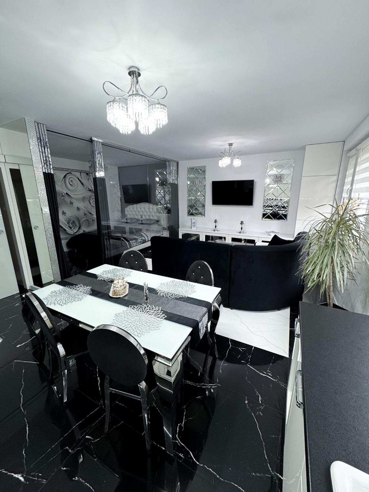 Apartament Glamour Gniezno Esterno foto